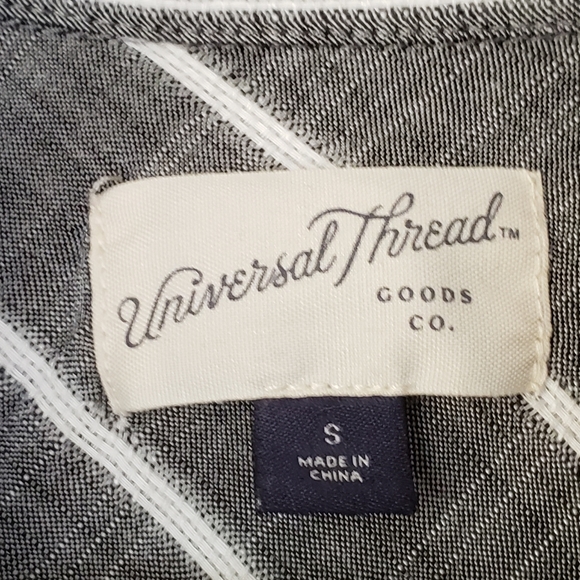 Universal Thread Striped Button Down Tie Front Top | Small - Picture 6 of 7